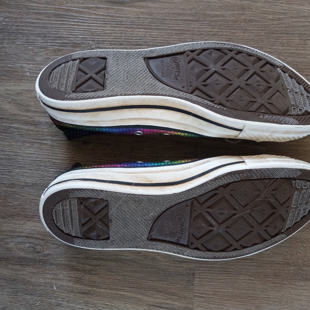 Converse - Picture 8 of 11